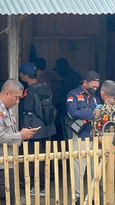 Densus 88 Polri Tangkap Tiga Terduga Teroris Jaringan MIT di Palu dan Ampana