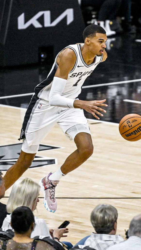 Spurs Tumbangkan Atlanta Hawks