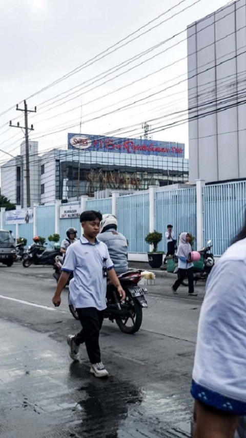 Meskipun Mahkamah Agung (MA) menolak kasasi, Menko Airlangga Minta Sritex Tetap Produksi