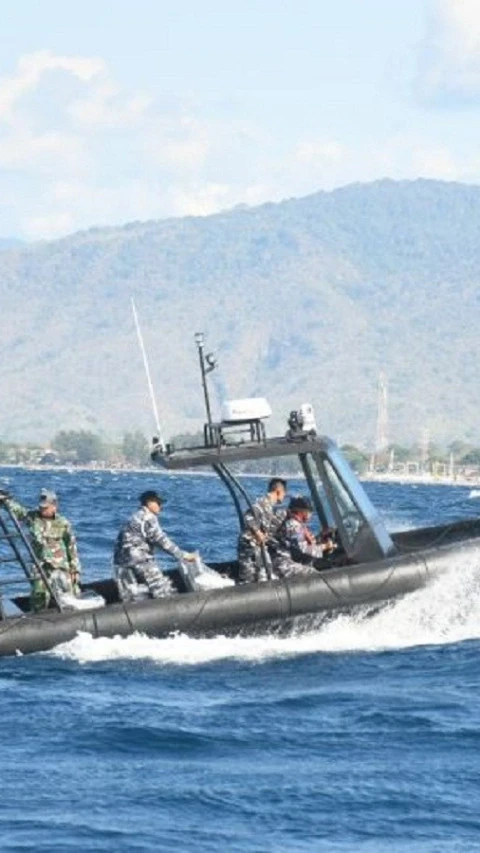 H-1 Natal, Kapal-kapal TNI AL Siaga di Jalur-jalur Penyeberangan