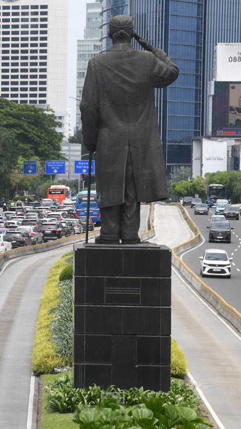 Kepadatan jalan protokol Jakarta saat libur nataru