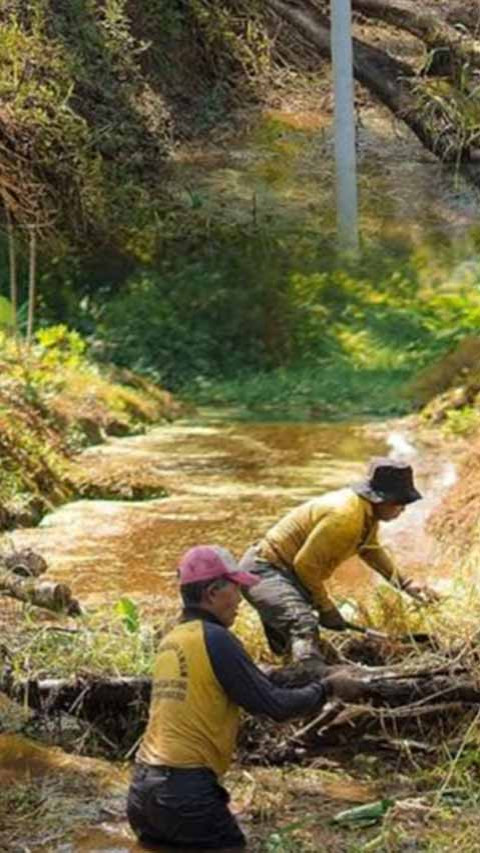 Dinas PUPR Pekanbaru Gencarkan Pembersihan Saluran Drainase dan Sungai