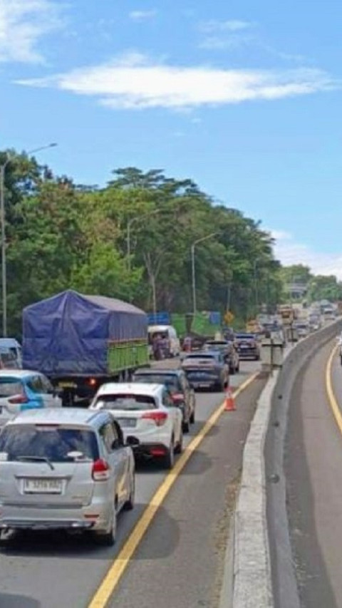 Kecelakaan Beruntun Terjadi di Tol Cipularang akibat Truk Tak Kuat Nanjak