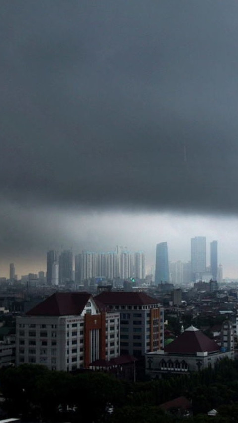 Cuaca Jakarta Hari Ini: Hujan Merata di Semua Wilayah Sore Ini