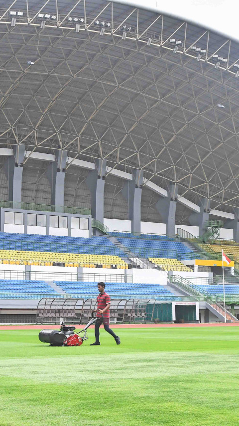 Renovasi Stadion Patriot Chandrabhaga Bekasi