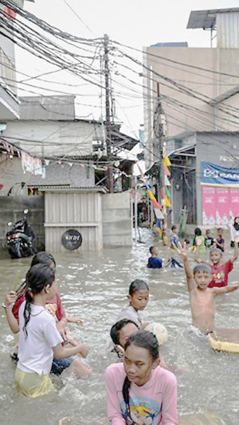 Pramono-Rano Diminta Cari Solusi Soal Banjir di Jakut