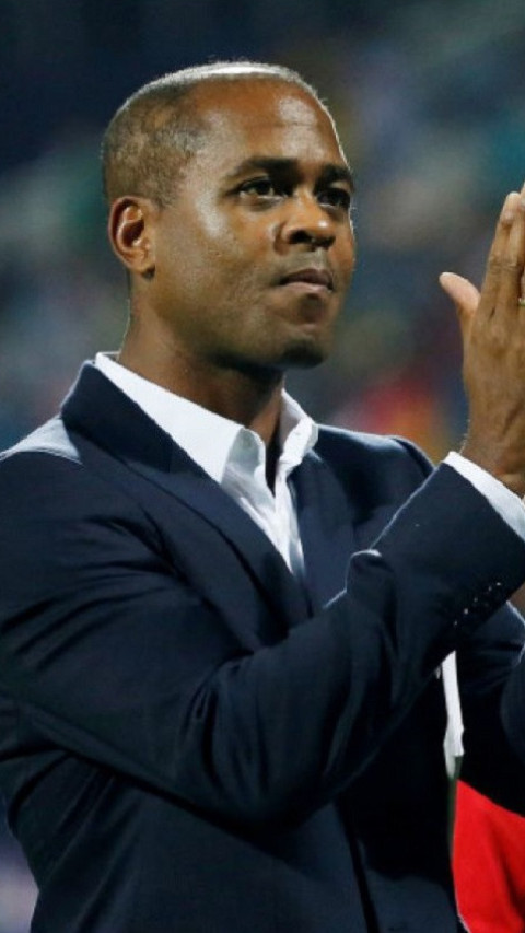 Patrick Kluivert Dikenalkan ke Publik