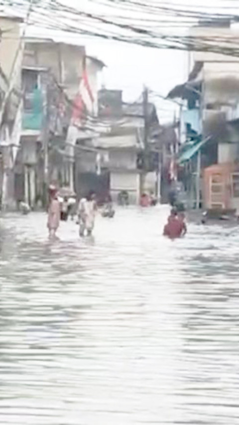 BPBD: Tiga RT di Pluit Terendam Banjir Rob