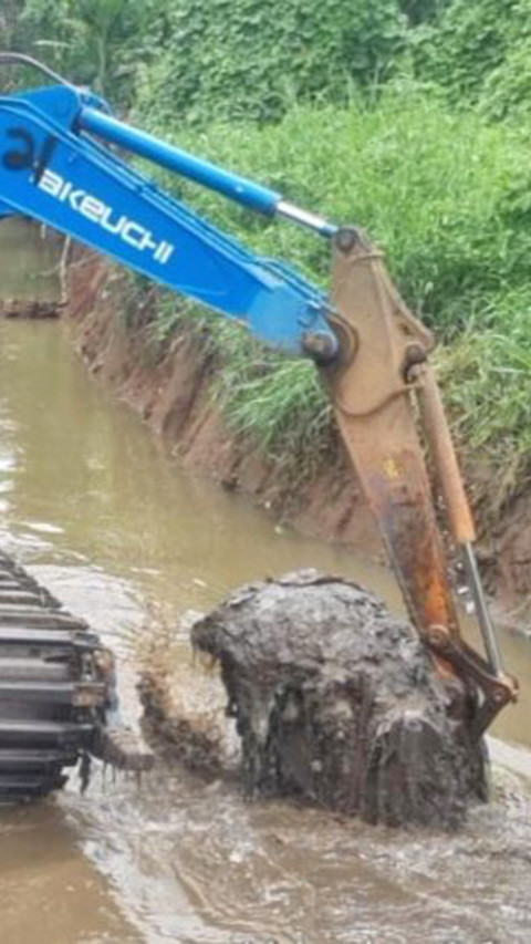 Jakarta Selatan Keruk Kali Krukut untuk Cegah Banjir