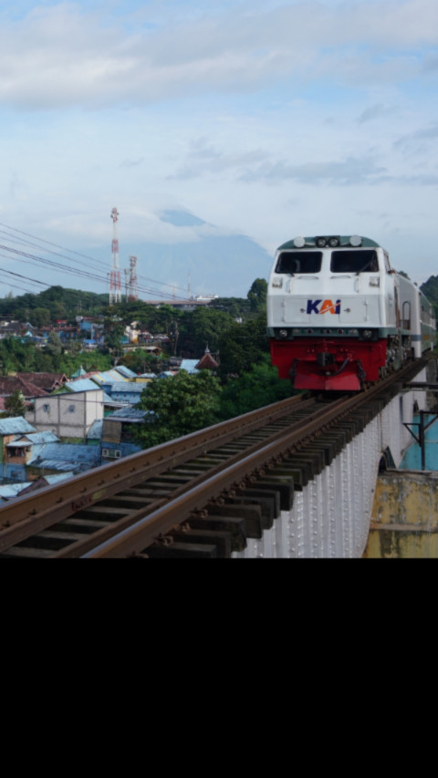 Perbaikan Tuntas, Perlintasan KA Jalur Utara Pulih dengan Kecepatan Terbatas