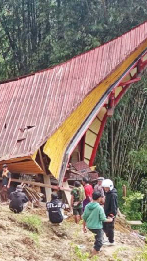 Dua Korban Tewas Akibat Longsor di Toraja Utara