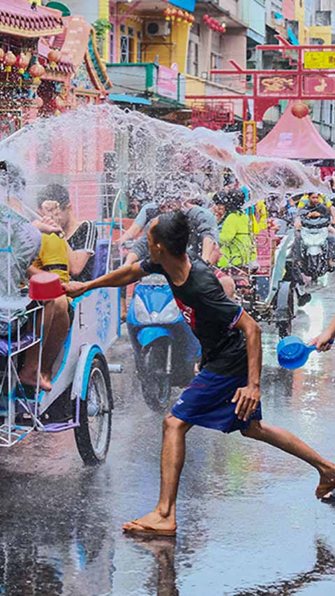 Perang Air, Tradisi Imlek di Selatpanjang