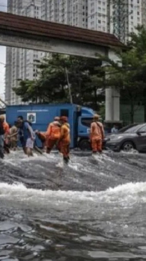 Hujan Deras di Jakarta Picu Genangan di 26 RT dan 20 Jalan Terdampak