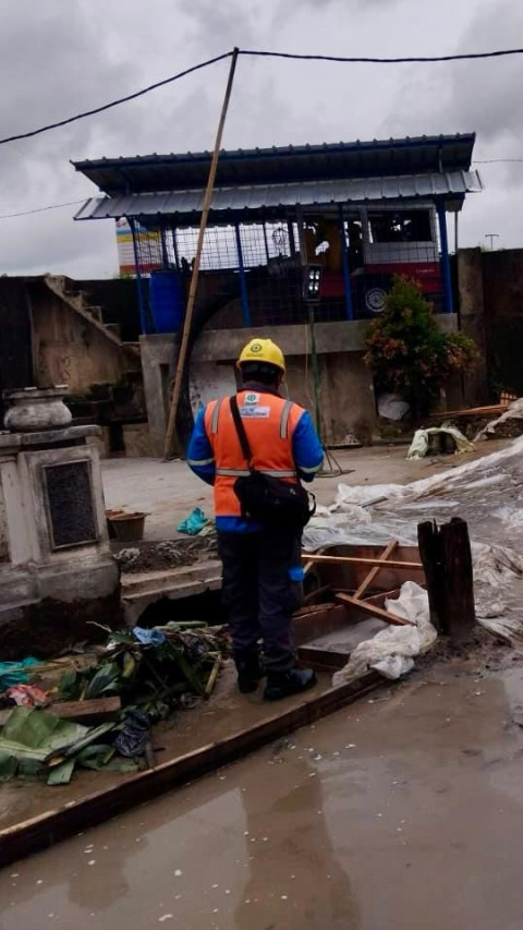 PLN Siaga Banjir, Listrik Kembali Menyala Bertahap Setelah Kondisi Aman