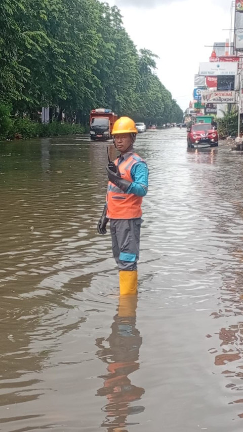 100% Menyala, PLN Berhasil Pulihkan Listrik 1.873 Pelanggan Terdampak Banjir di Jakarta